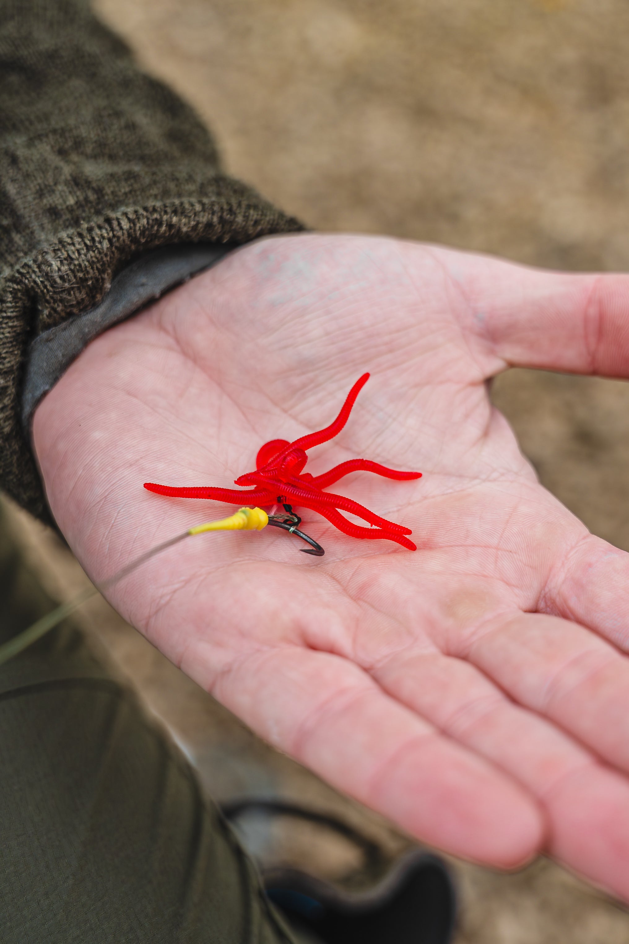 エクササイズグッズ [SouthMoon readystock] Wormwood Imitation Earthworms - Butterscotch Scented – Commando Tackle