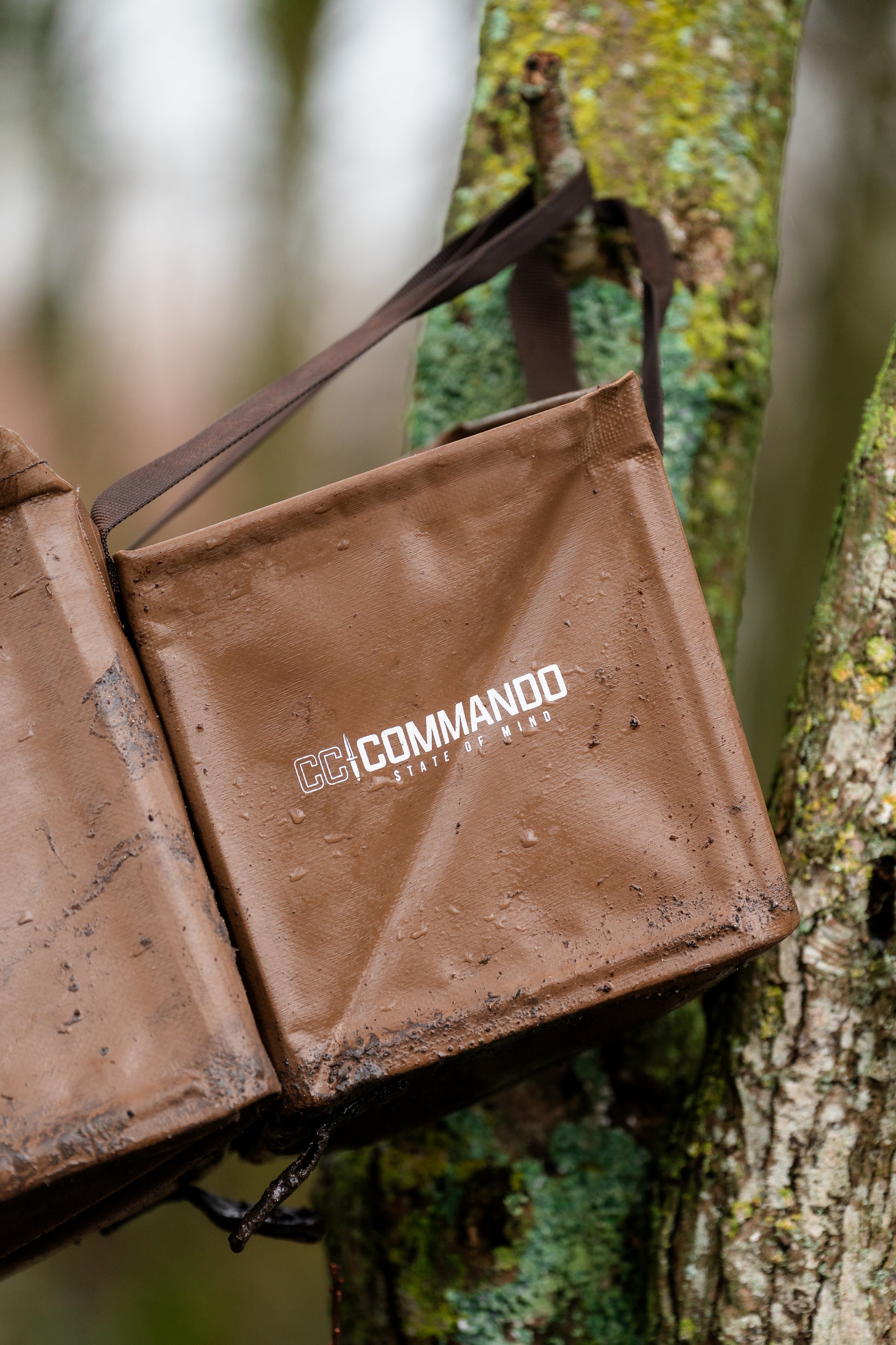 Commando Tackle 15L Collapsible Bait Bucket