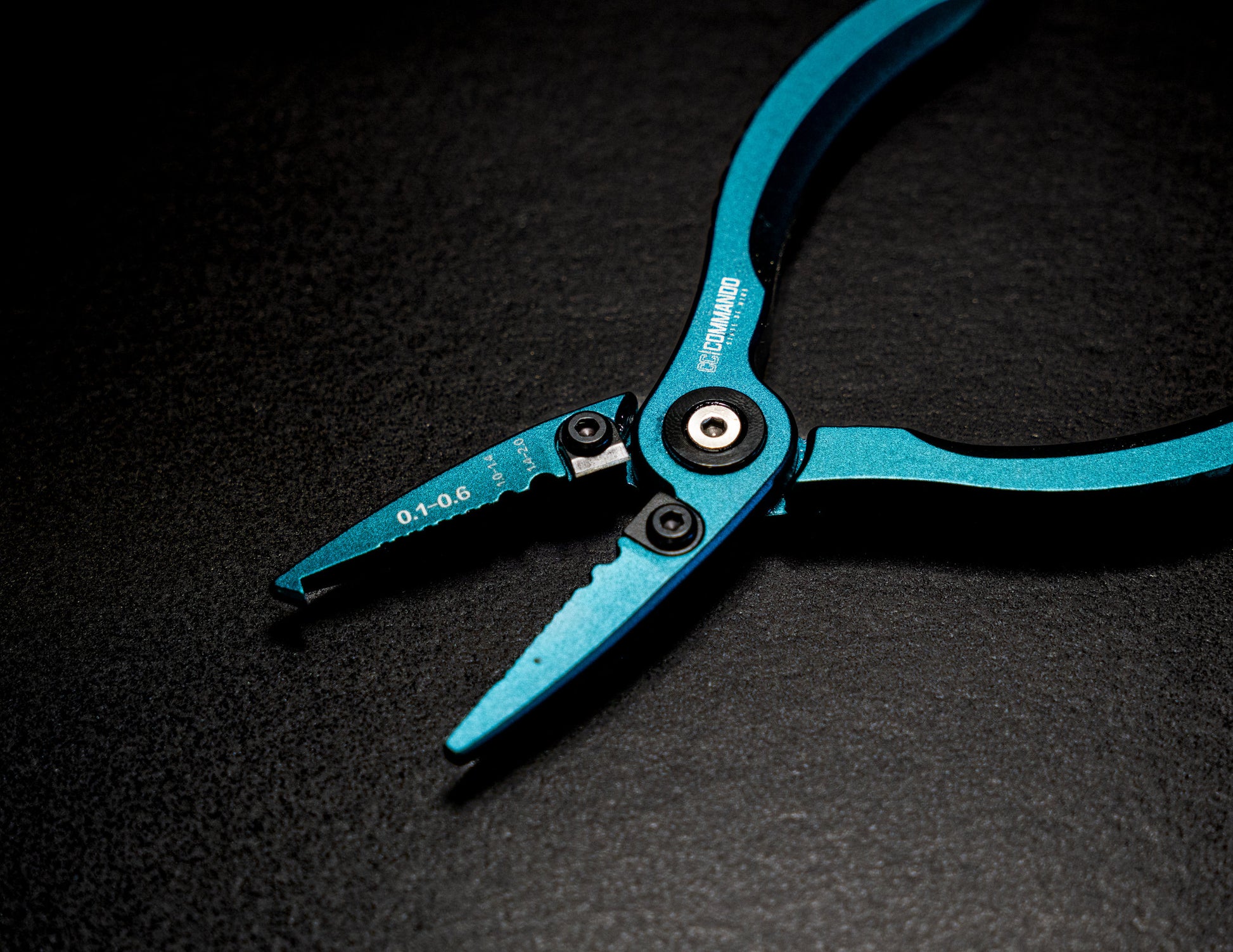 Tactical Squeeze Crimping Tool