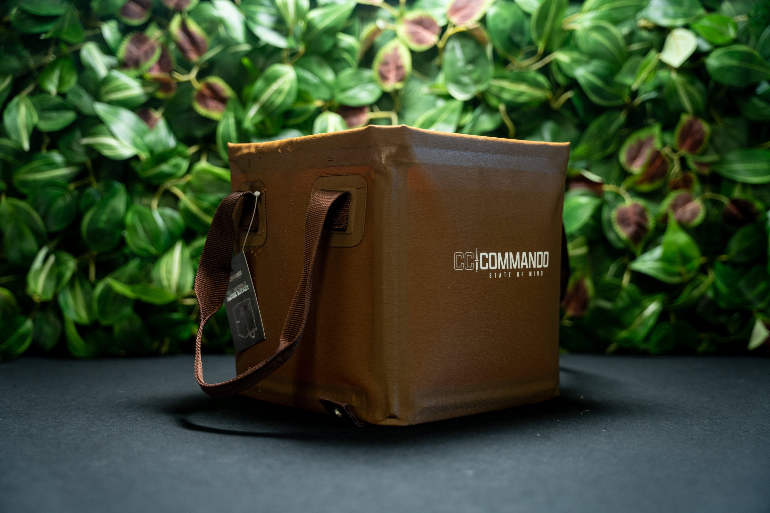 Commando Tackle 8L Collapsible Water Bucket