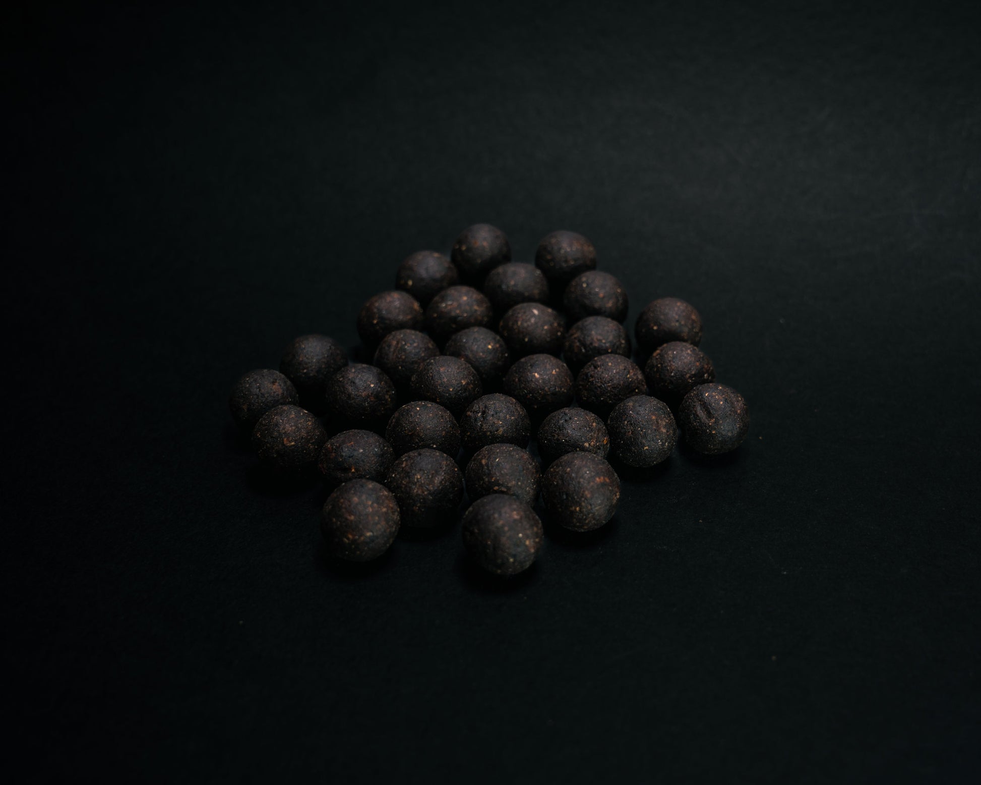 Cammo - Hard Hookbait -  Bloodworm, Hemp & Squid